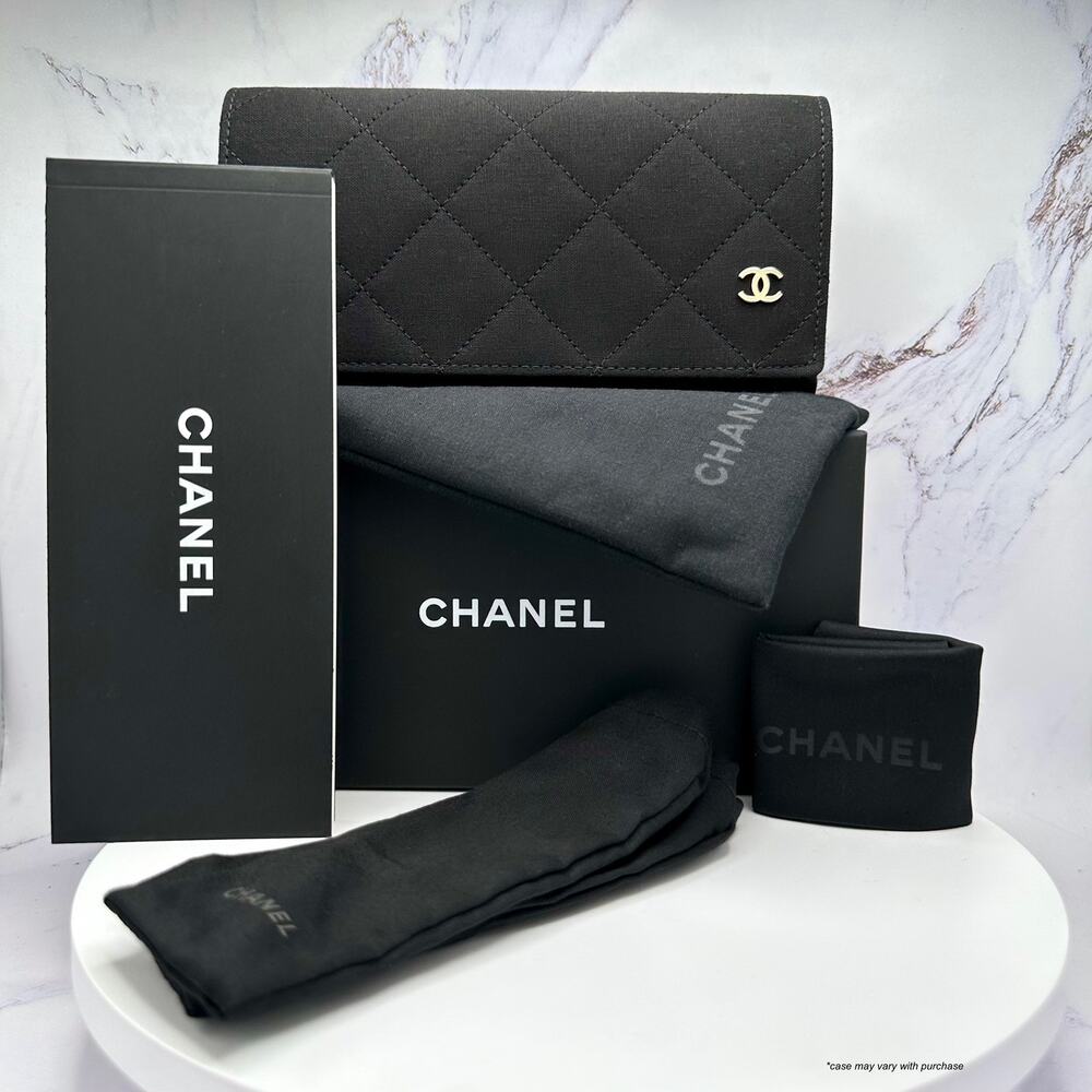 New CHANEL Sunglasses - Picture 16 of 16